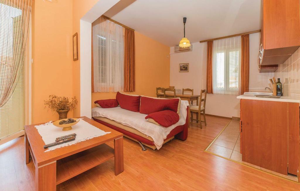 Apartment Diana - Great Location, Cosy 2 Bedroom, 2 Bathroom Apt Kukljica Exterior foto